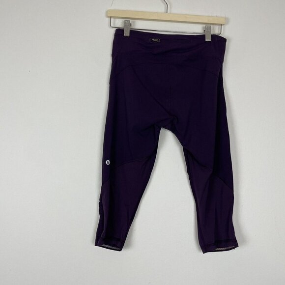Lululemon Woman’s Purple Cropped Capri Leggings Size 8 - Picture 5 of 8